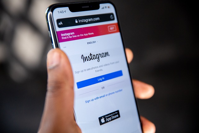 Instagram Yorum ve Beğeni Hileleri: Sosyal Medyada Öne Çıkmanın Yolları